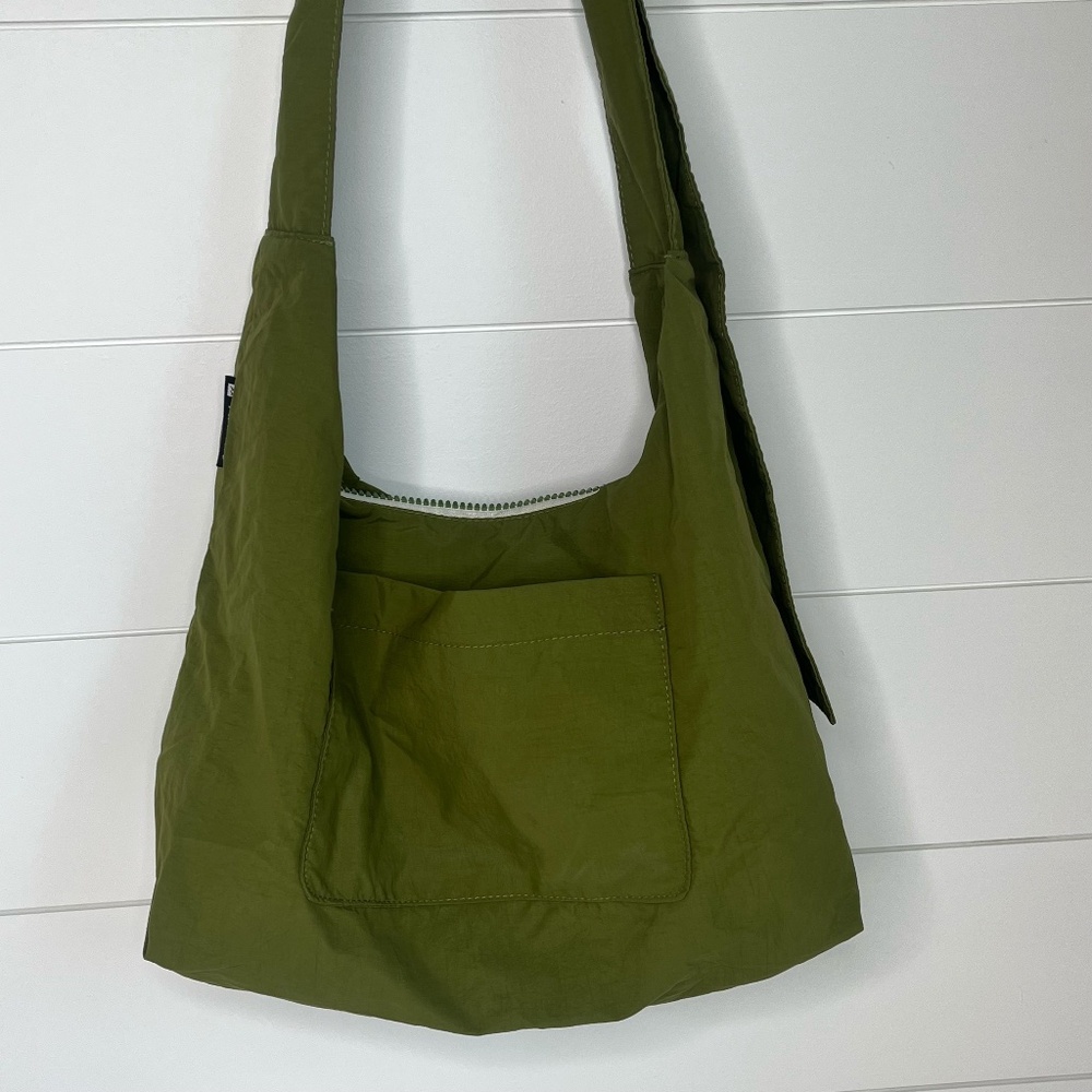 THREAD Medium Sling Bag